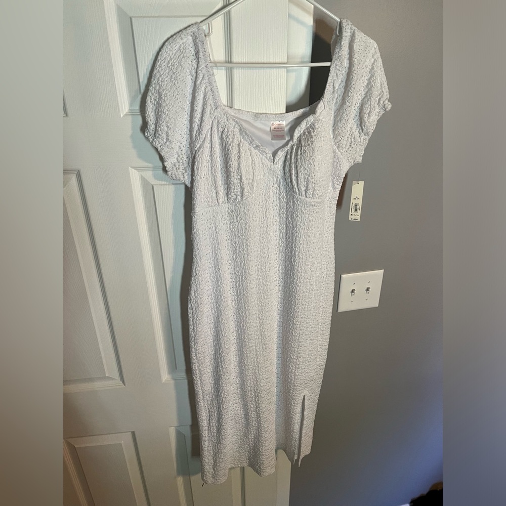White fitted dress